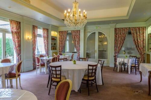 Vitry-le-François Hotel De La Cloche מראה חיצוני תמונה