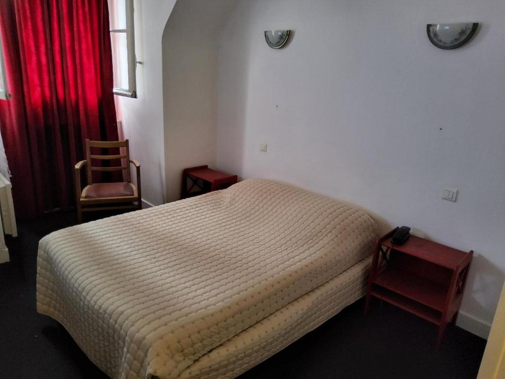 Vitry-le-François Hotel De La Cloche מראה חיצוני תמונה