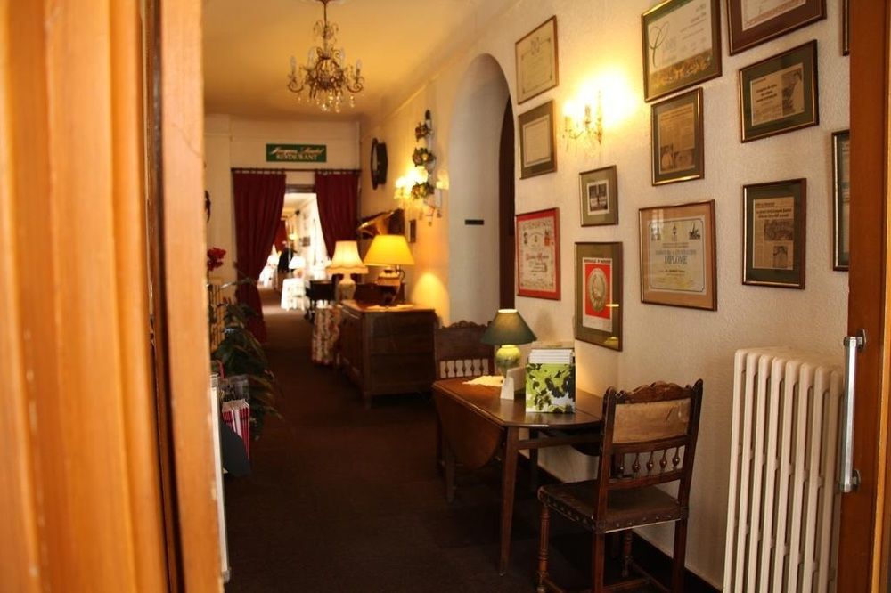 Vitry-le-François Hotel De La Cloche מראה חיצוני תמונה